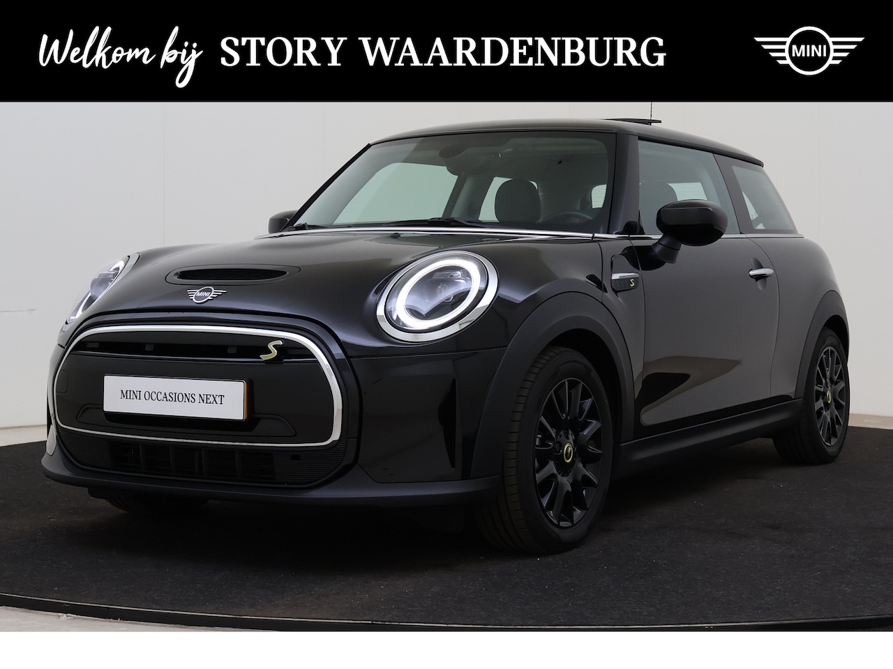 MINI Mini-Electric - Classic / Panoramadak / Sportstoelen / Ambiance verlichting / LED / Cruise Control / 16" L - AutoWereld.nl