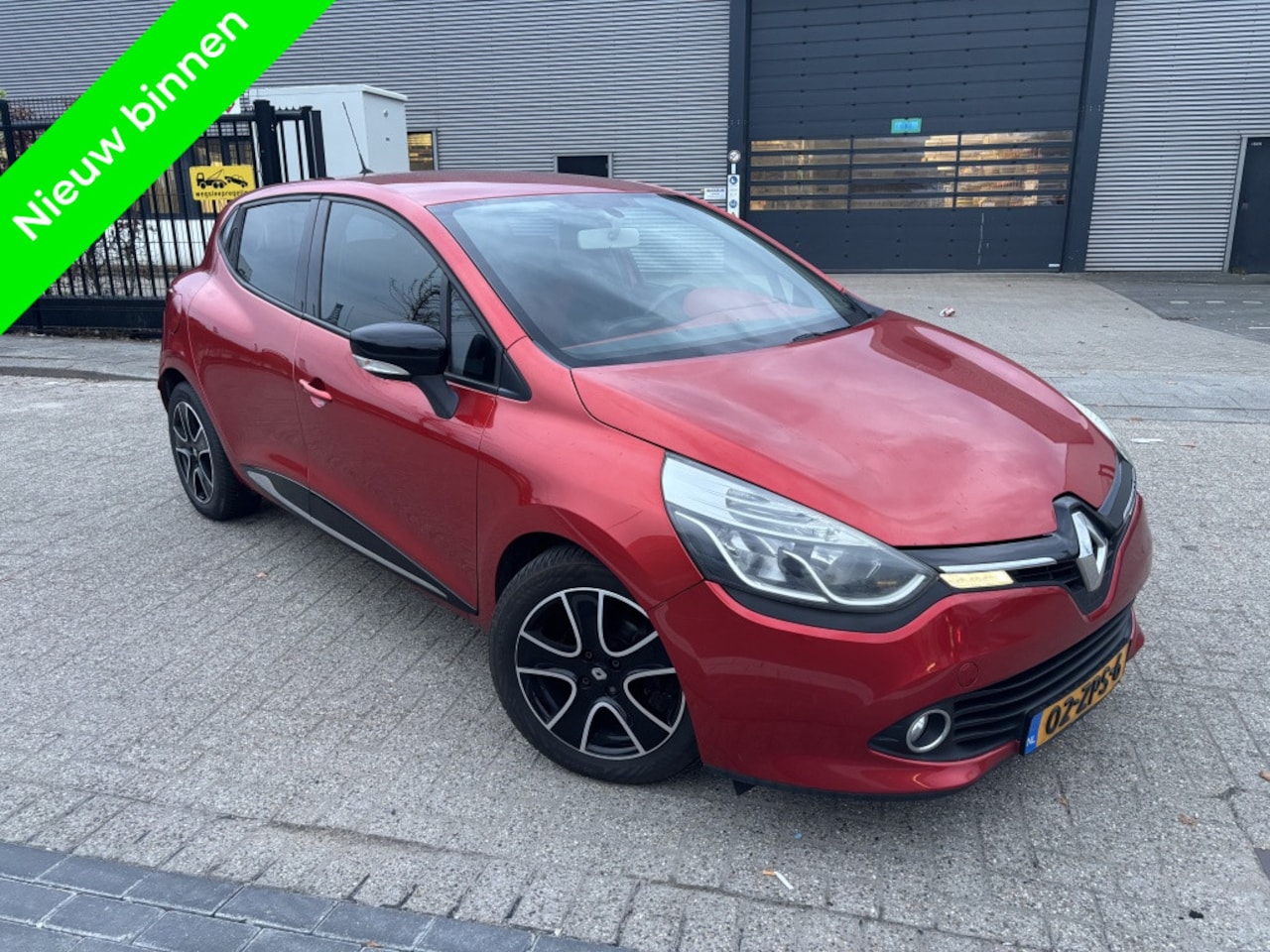 Renault Clio - 1.5 dCi Navi|Keyless|Clima|Parksens - AutoWereld.nl