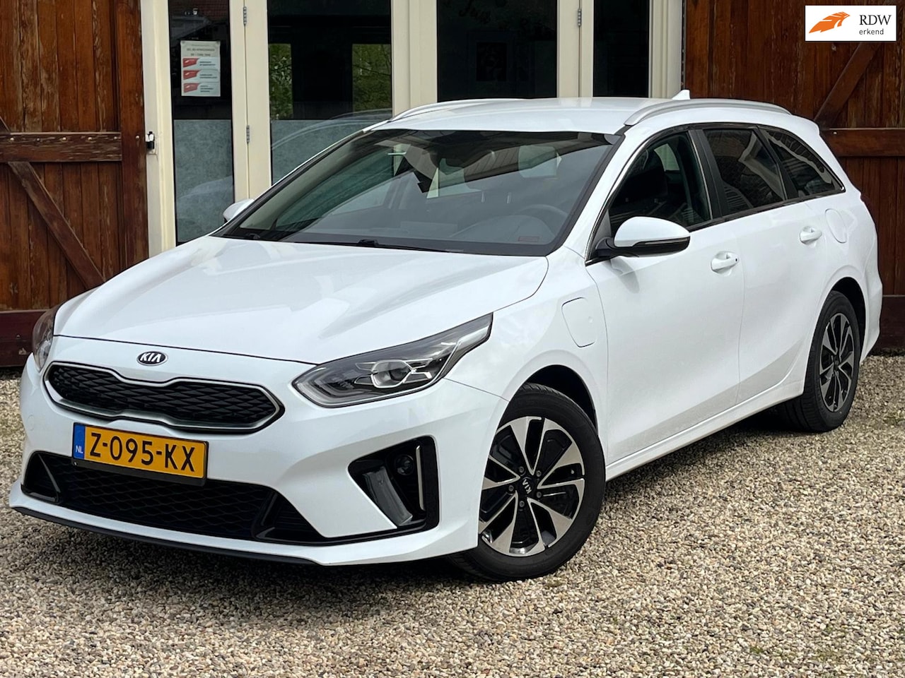 Kia Cee'd Sportswagon - Ceed 1.6 GDI PHEV DynamicLine - AutoWereld.nl