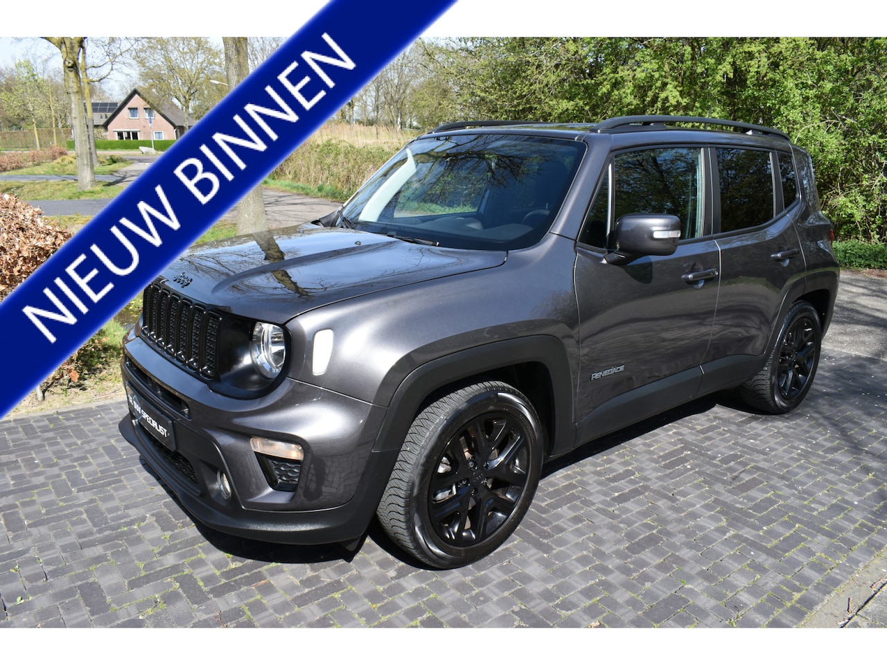Jeep Renegade - 1.3T DDCT 80th UITV. '21 AUT. TREKH, NIEUWSTAAT! - AutoWereld.nl