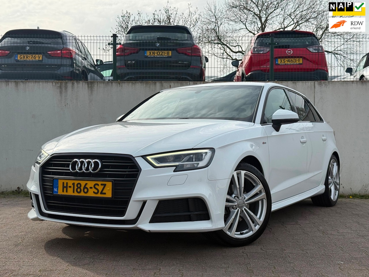 Audi A3 Sportback - 35 TFSI CoD Advance Sport/SLINE/AUTOMAAT/VIRTUAL DASH/FLIPPERS/PDC/LED/72352 KM NAP/LEDER/ - AutoWereld.nl