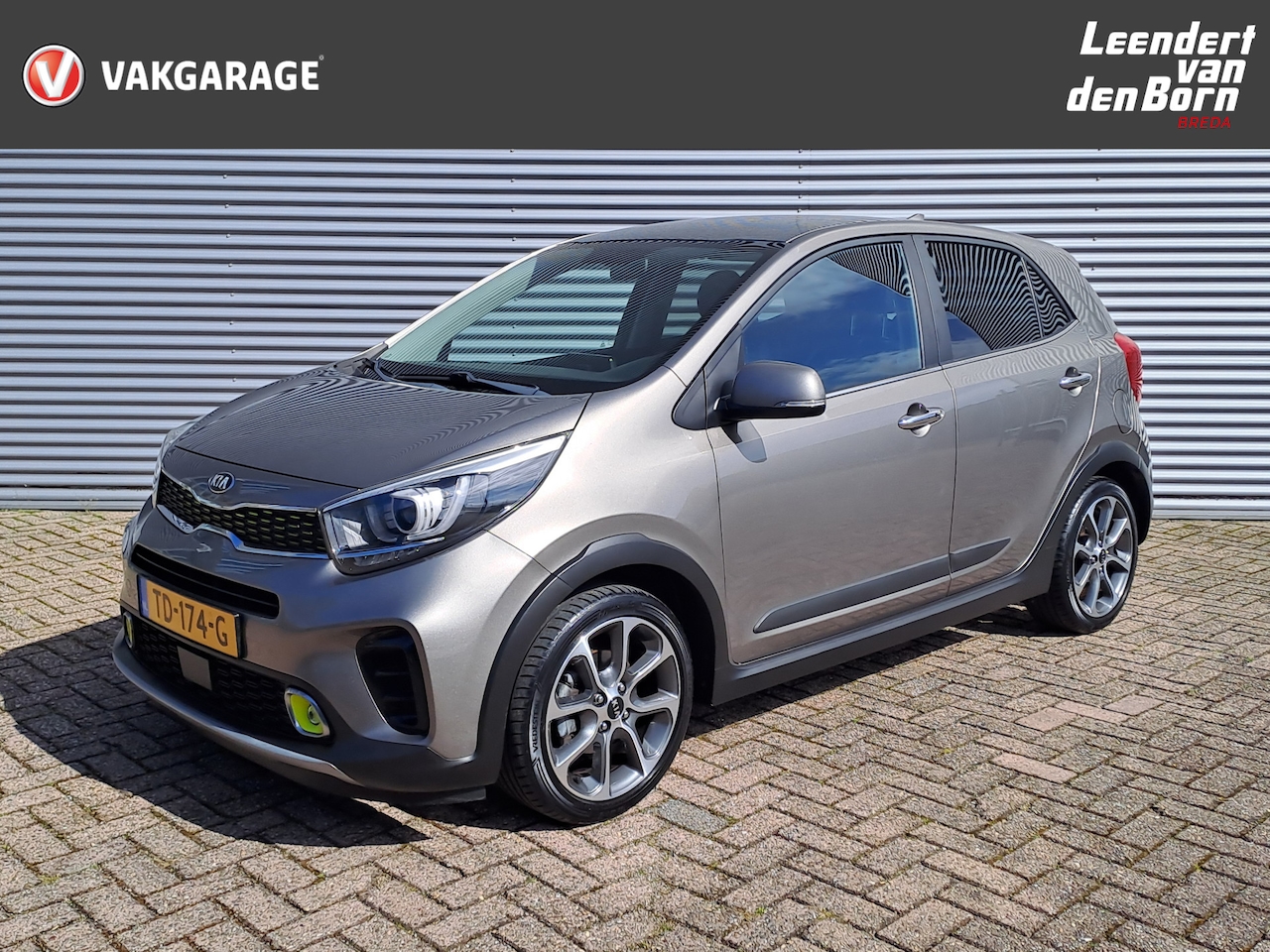 Kia Picanto - 1.2 CVVT X-Line | Navigatie | Climate | Cruise | Camera | Stoel en stuur verwarming | Appl - AutoWereld.nl