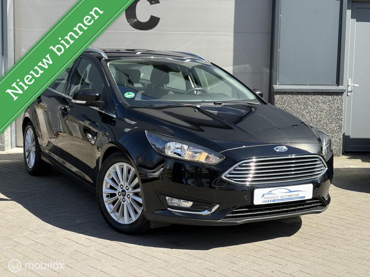 Ford Focus Wagon - 1.0 Titanium Navi/Pakeersensoren nette auto - AutoWereld.nl