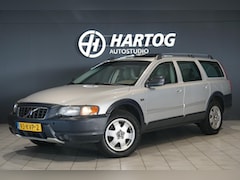 Volvo XC70 - 2.5 T + SCHUIFDAK / TREKHAAK / STOELVERWARMING / PDC