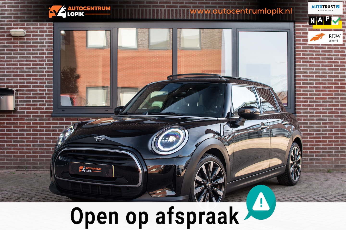 MINI Cooper - Mini 1.5 Classic Open dak*Keyless*Camera*Leder - AutoWereld.nl