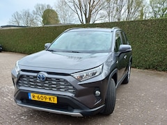 Toyota RAV4 - 2.5 Hybrid Active Adaptieve C.C.., Led verlichting, achteruitrijcamera, DAB radio, etc.