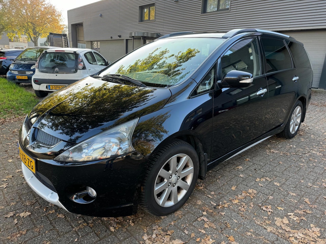 Mitsubishi Grandis - 2.4-16V InSport 2.4-16V InSport - AutoWereld.nl