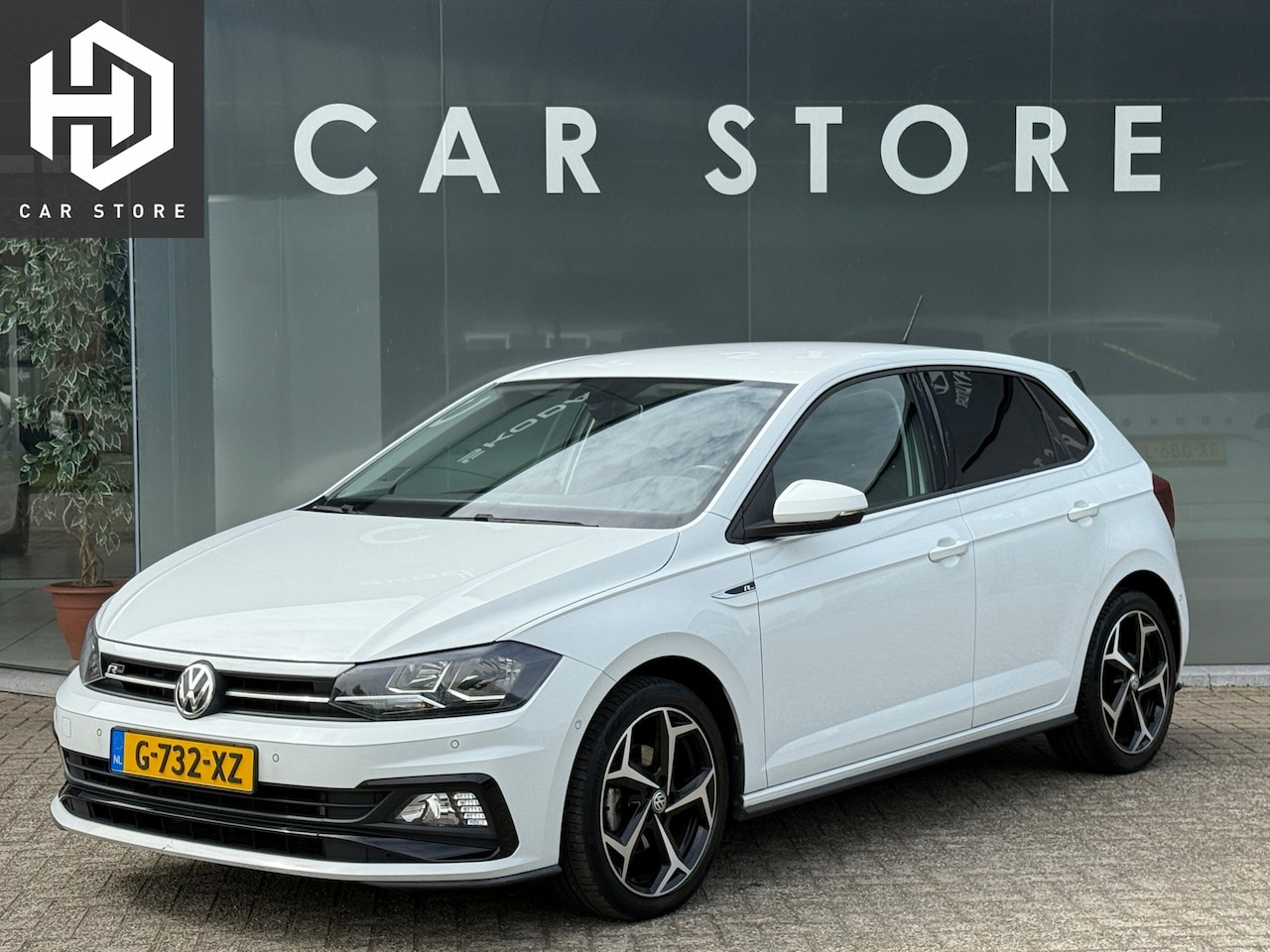 Volkswagen Polo - 1.0 TSI DSG 116pk Highline Business R Beats|PDC|Carplay - AutoWereld.nl