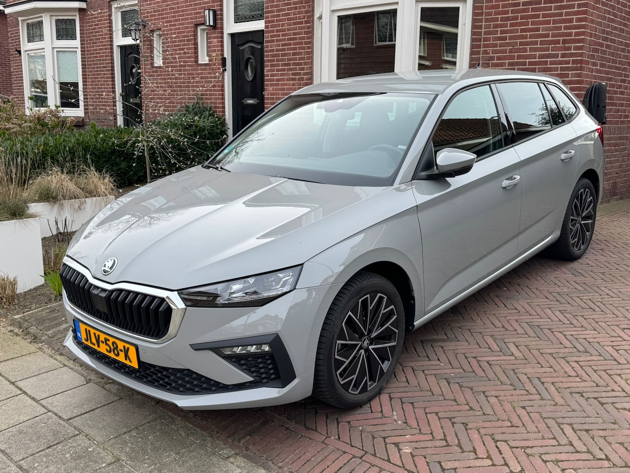 Skoda Scala - 1.0 TSI Business Edition Škoda Scala 1.0TSI 116pk DSG Automaat Business Edition Nardo - AutoWereld.nl