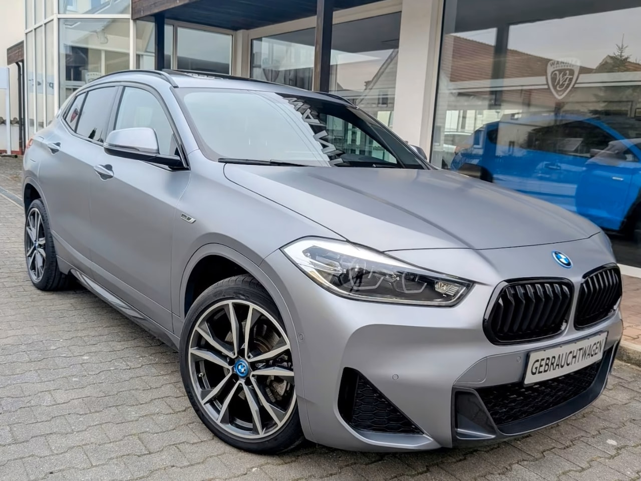 BMW X2 - xDrive25e M-SPORT ** FROZEN GREY, LEDER, PANORAMA, H&K SOUND, VERW. ST, 19-inch LMV ** 1e - AutoWereld.nl