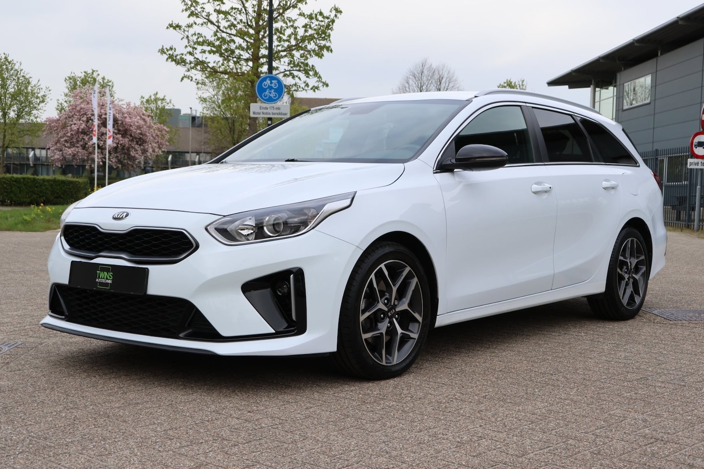 Kia Cee'd Sportswagon - Ceed 1.5 T-GDi GT-Line Automaat (2021) – Luxe & Ruim! - AutoWereld.nl
