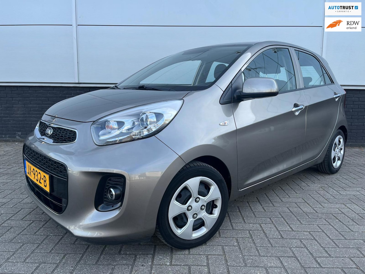 Kia Picanto - 1.0 CVVT 5drs DynamicLine Clima - cruise control - bluetooth - 1e eigenaar - NAP - isofix - AutoWereld.nl