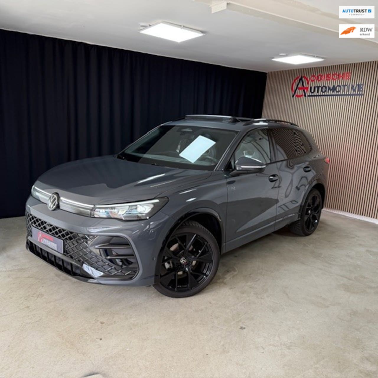 Volkswagen Tiguan - 1.5 eHybrid R-Line Edition/Headup/360/Harmankardon/Pano/ Vol - AutoWereld.nl