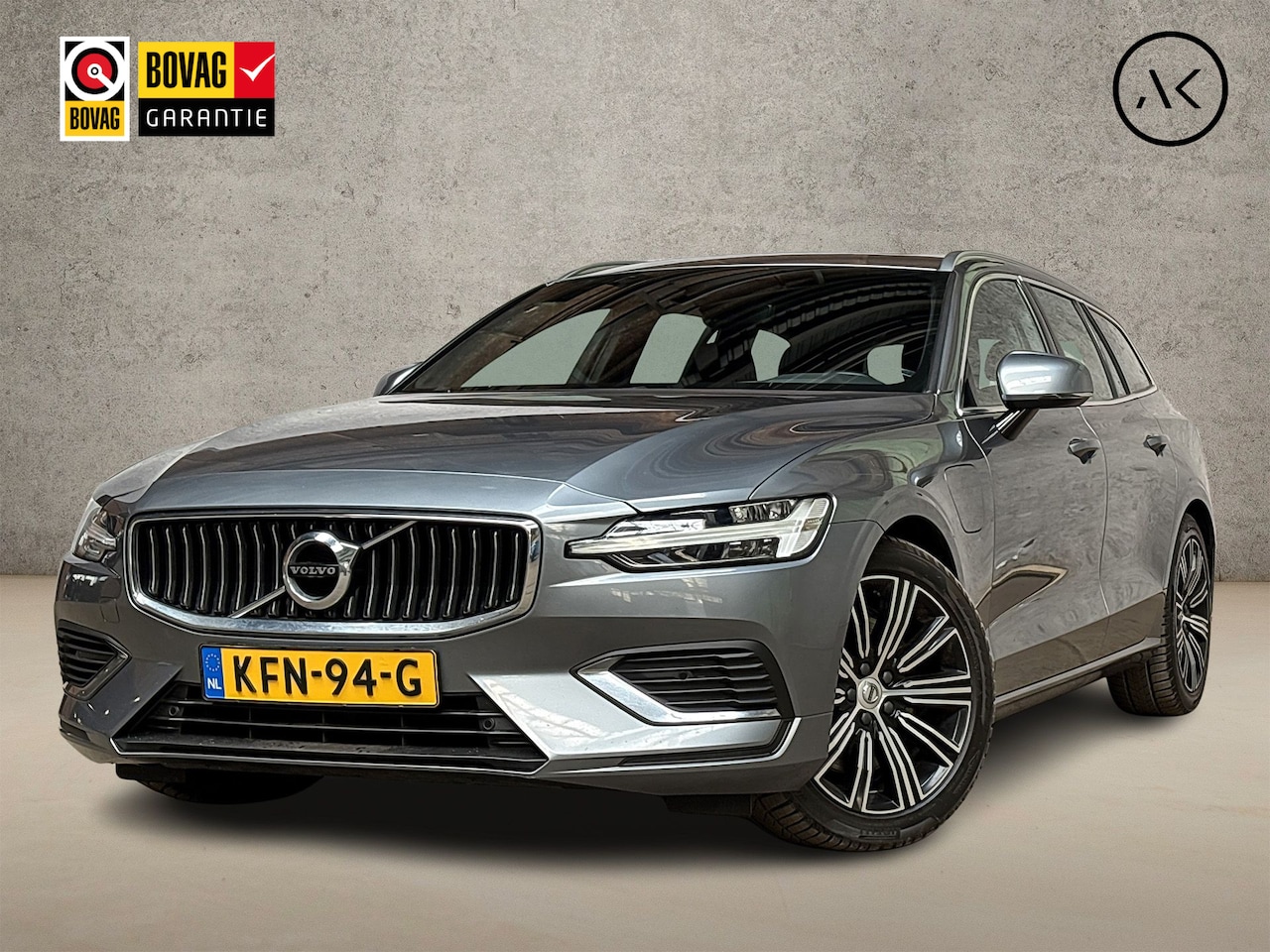 Volvo V60 - 2.0 T8 Twin Engine AWD R-Design 391Pk Automaat (PANORAMADAK, APPLE CARPLAY, HARMAN/KARDON, - AutoWereld.nl