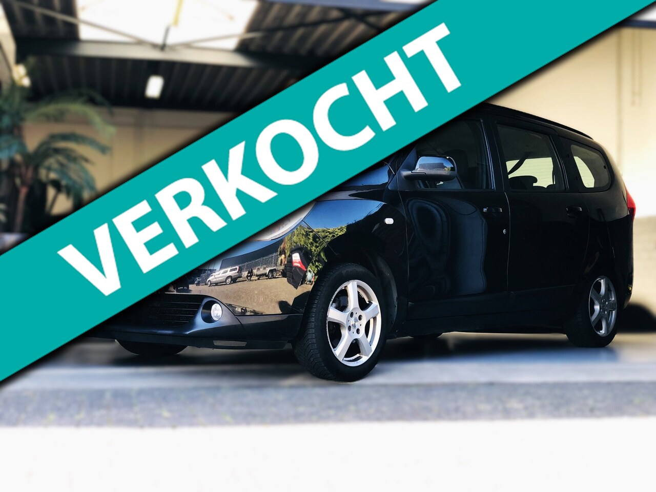 Dacia Lodgy - 1.2 TCe 7p. NAVI/ TREKHAAK/ APK/ NAP - AutoWereld.nl