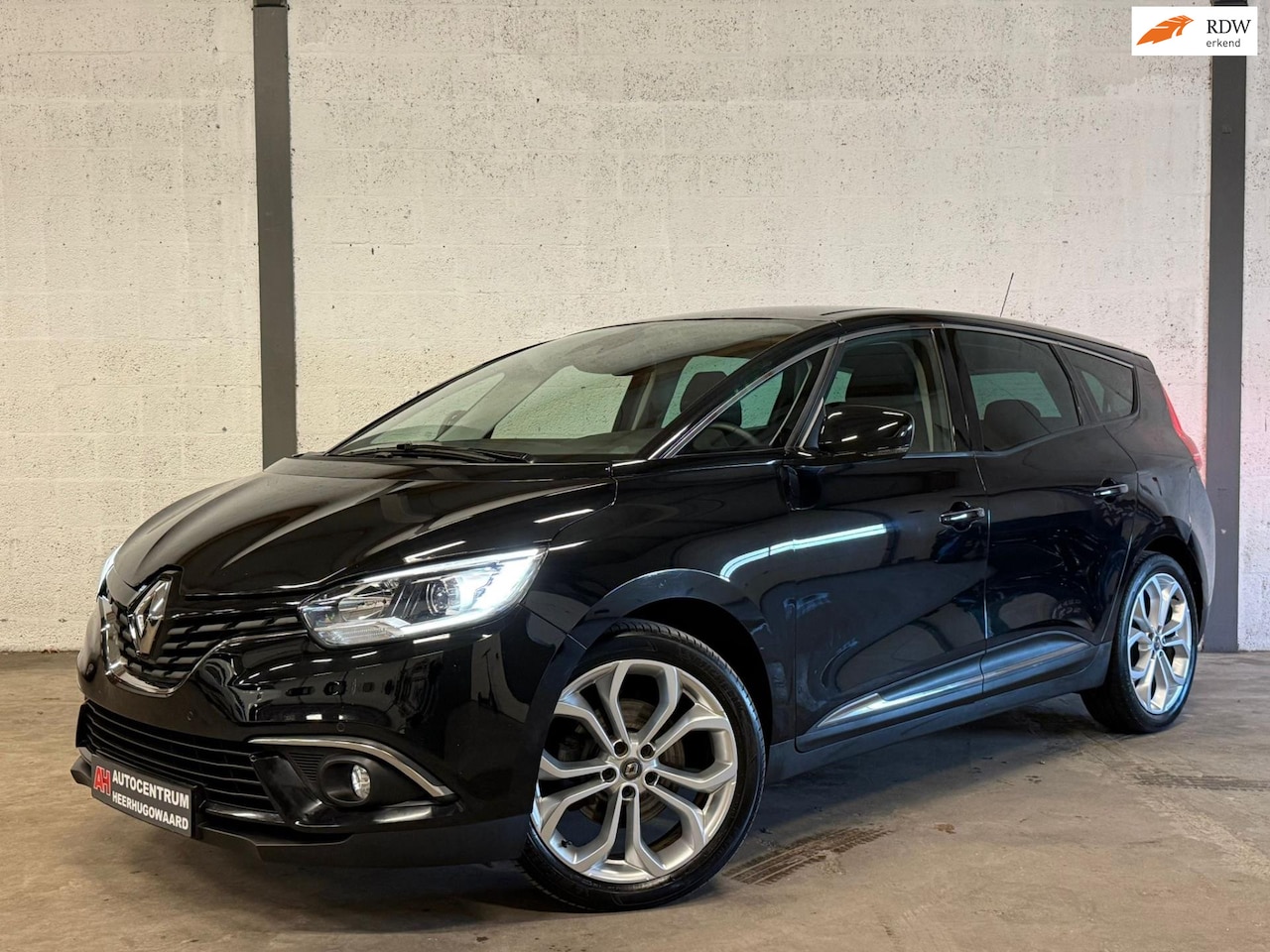 Renault Grand Scénic - 1.3 TCe 7p. Automaat|Navi|Carplay|PDC|Dealer Onderhouden !! - AutoWereld.nl