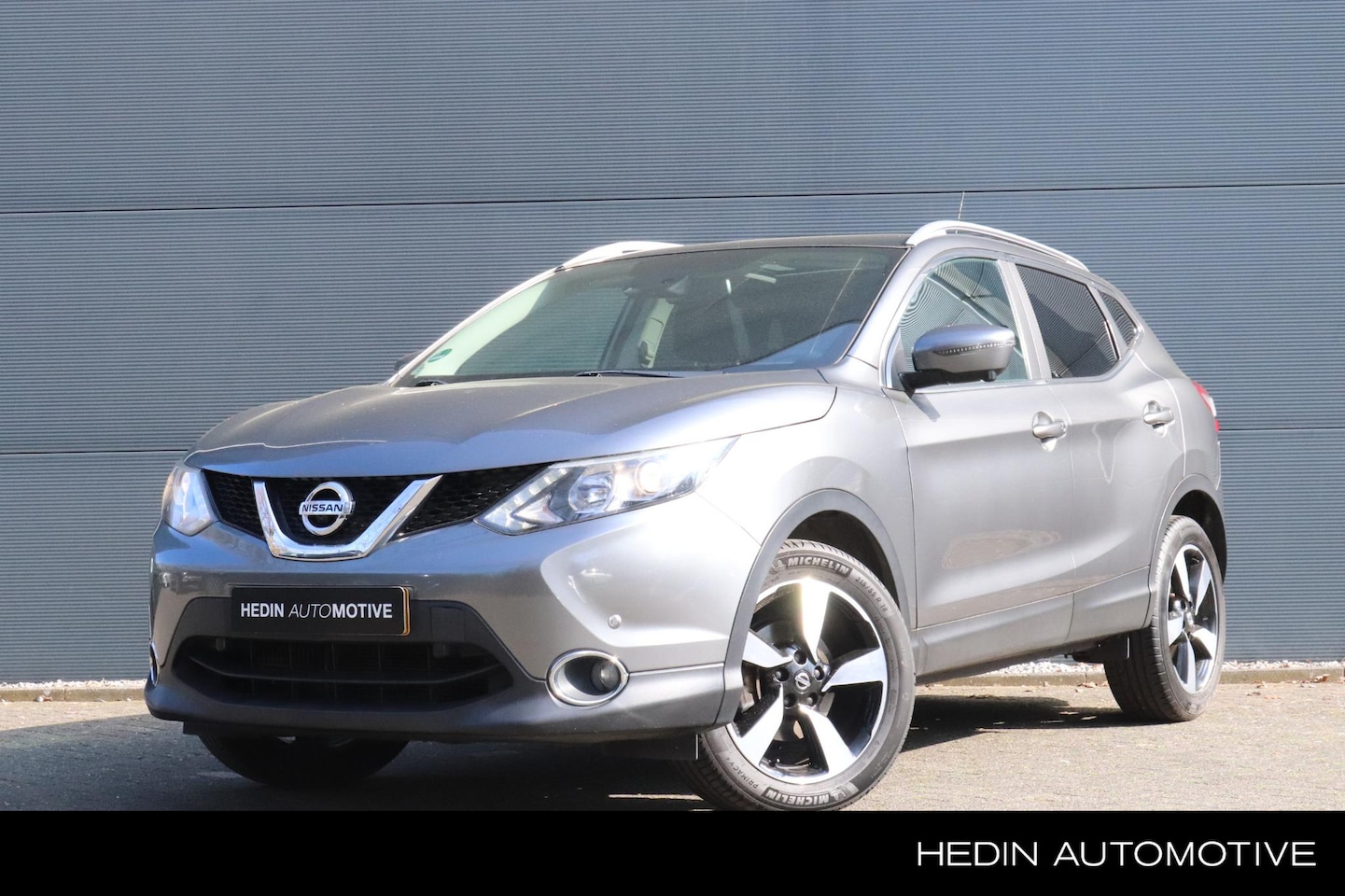 Nissan Qashqai - 1.2 N-Connecta | Climate Control | Cruise Control | Navigatie | Panoramadak | Camera - AutoWereld.nl
