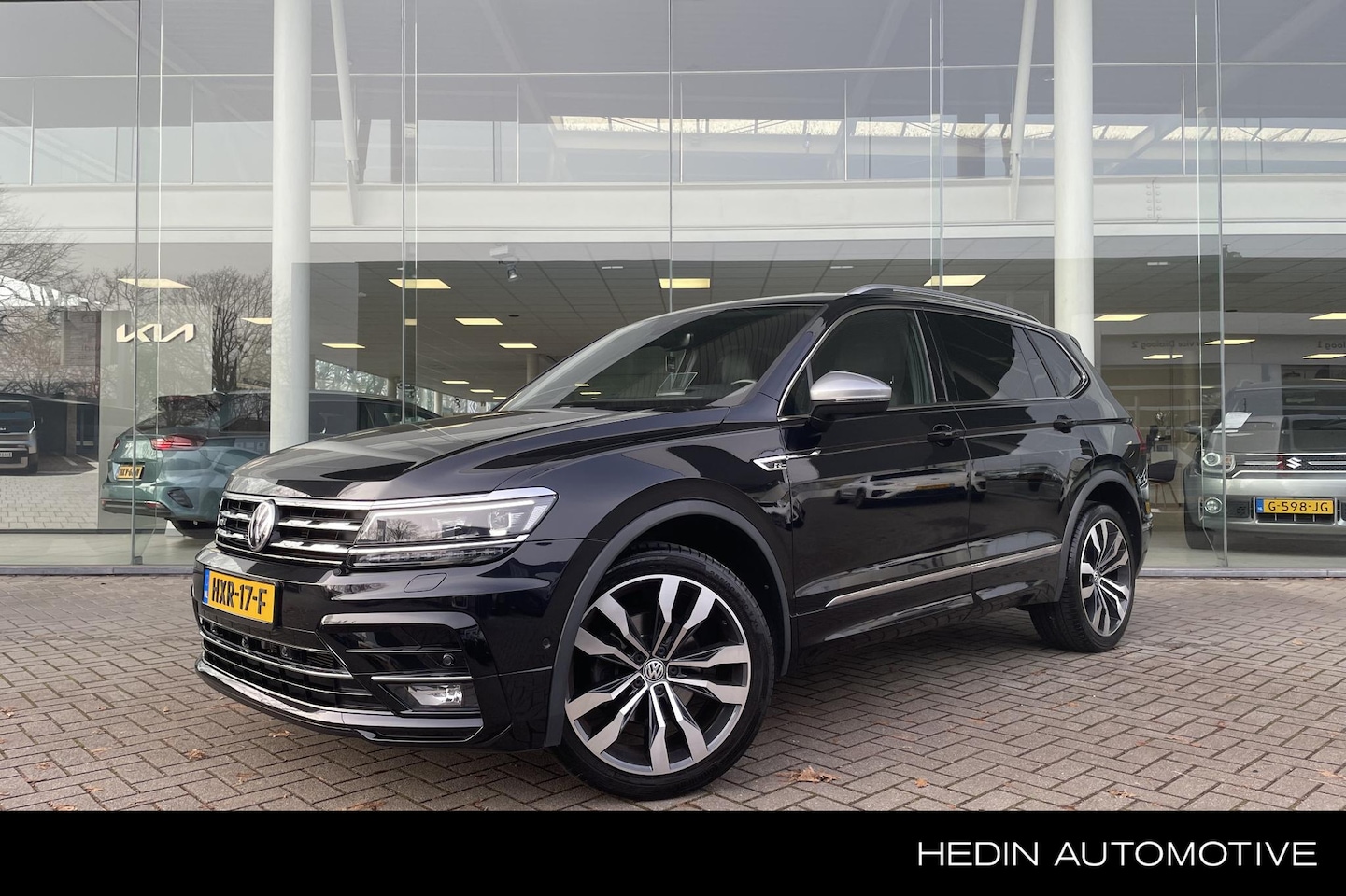 Volkswagen Tiguan Allspace - 1.5 TSI R-Line Business+ Nav | Climate Control | Adapt. Cruise Control | Lane Assist | Par - AutoWereld.nl