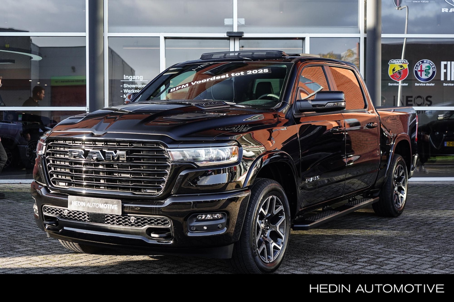Dodge Ram 1500 - 3.0L 6-Cilinder Laramie Sport | Incl. LPG en trekhaak | Adaptieve Cruise | Panoramadak - AutoWereld.nl