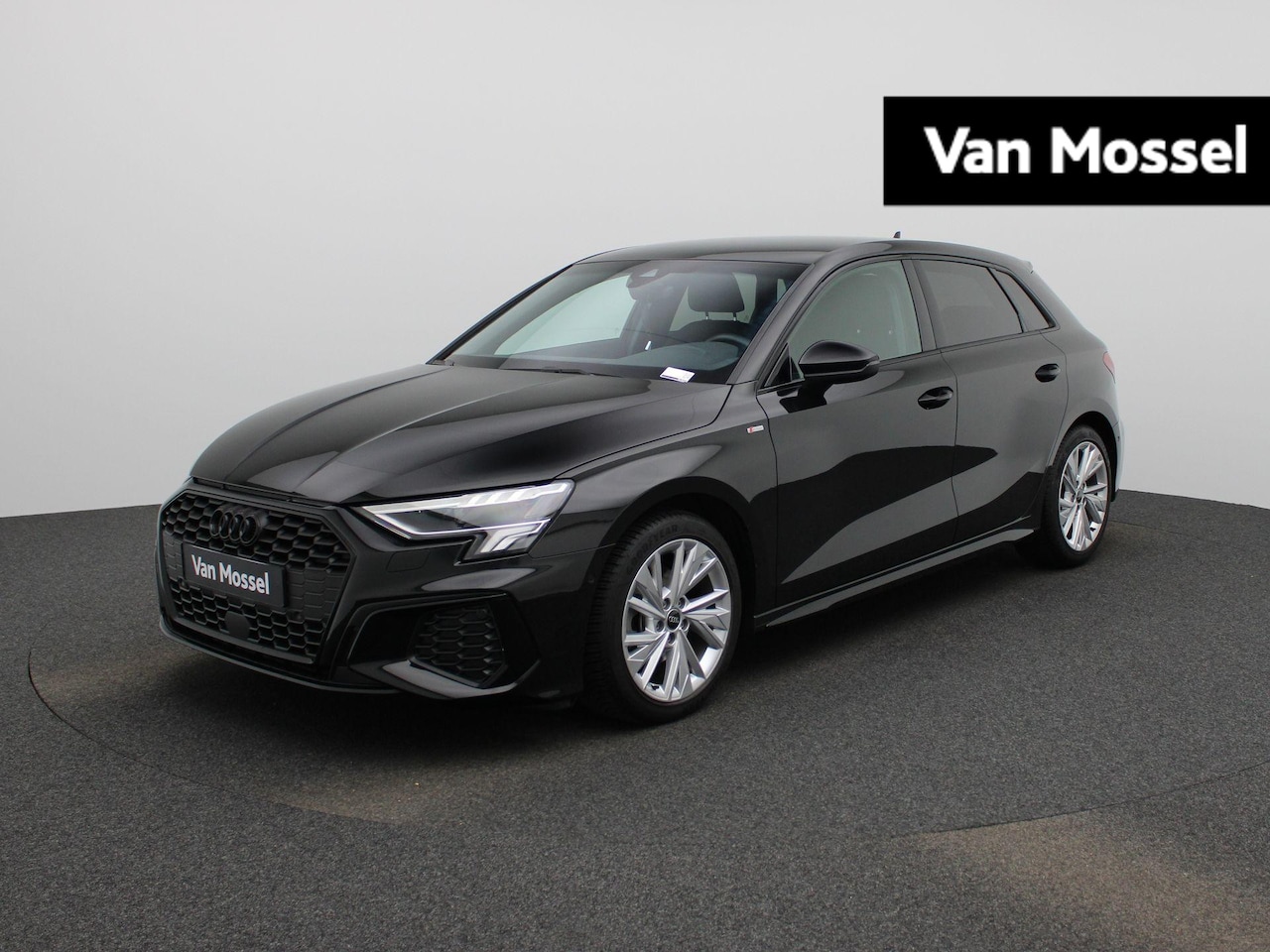 Audi A3 Sportback - 30 TFSI 110 PK | S-line | Automaat | Navigatie | Cruise Control | Apple Carplay | Android - AutoWereld.nl