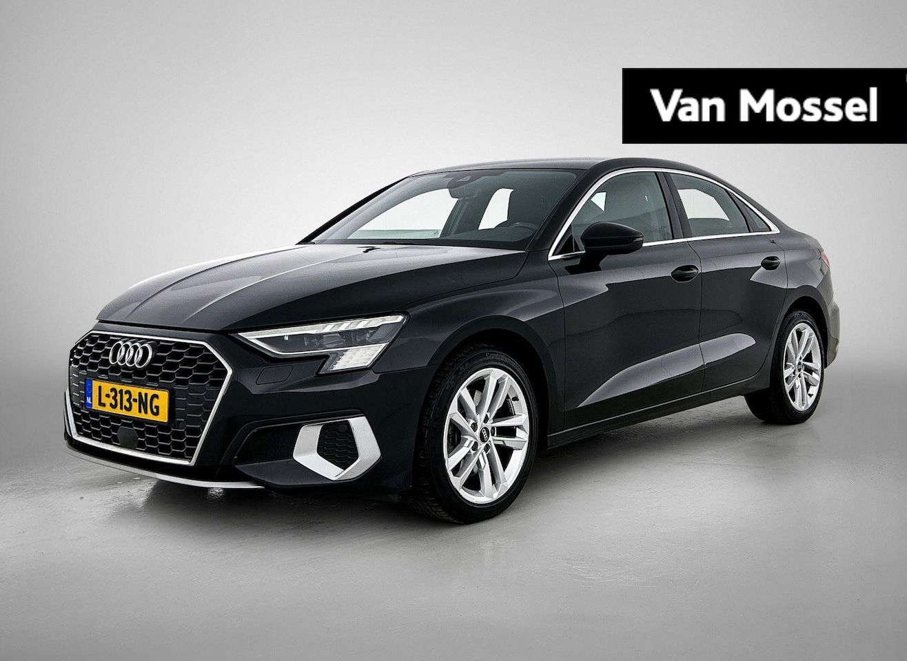 Audi A3 Limousine - 30 TFSI Business edition 110 PK | Automaat | Climate Control | Matrix LED koplampen | Appl - AutoWereld.nl