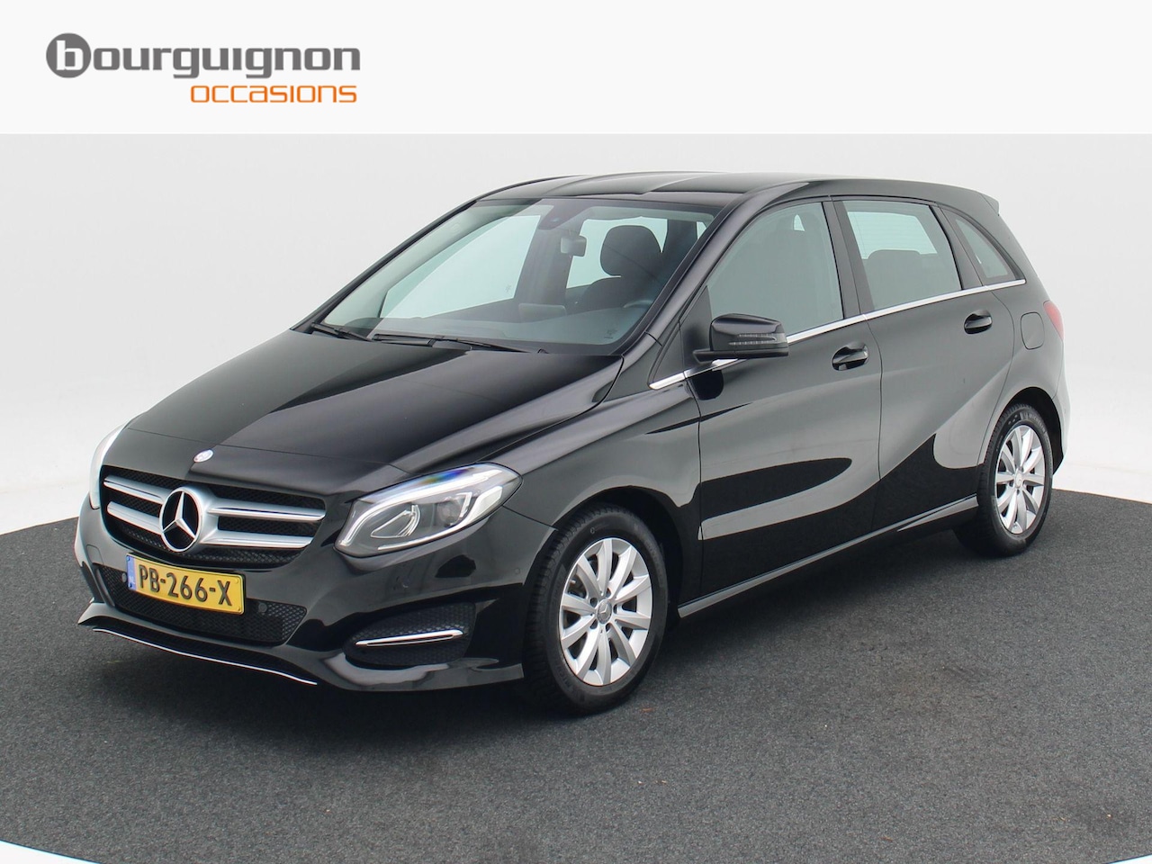 Mercedes-Benz B-klasse - 180 Ambition Automaat | Navigatie | Cruise Control | Trekhaak |  Full LED | 16 Inch | 107. - AutoWereld.nl