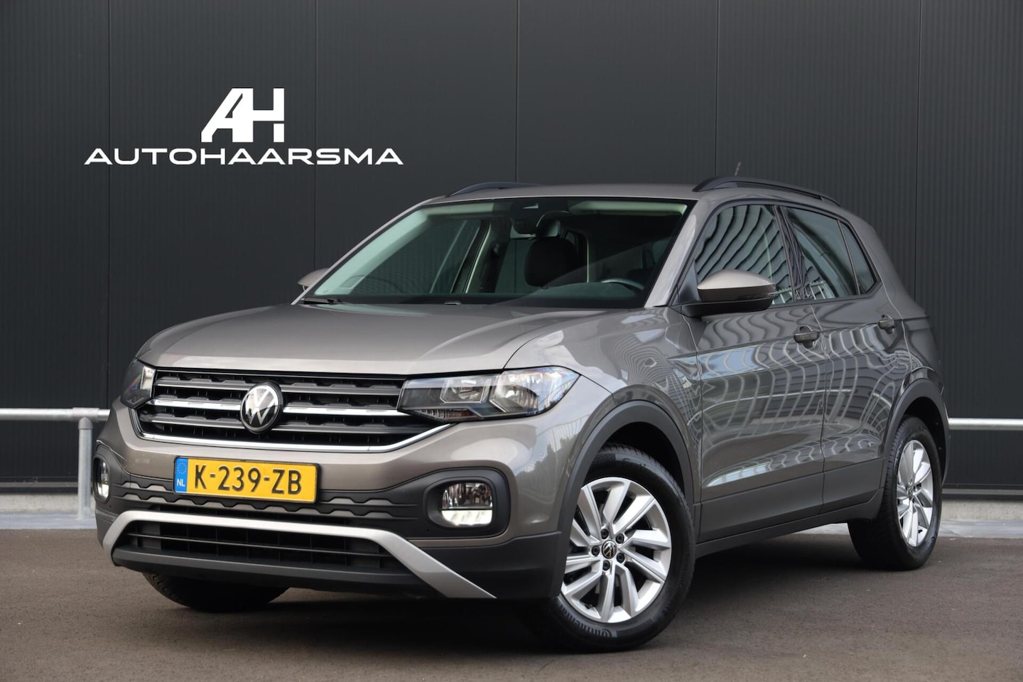 Volkswagen T-Cross - 1.0 TSI 95pk Life Navigatie Airco Adaptieve Cruise 16 inch DAB+ CarPlay NL-Auto - AutoWereld.nl