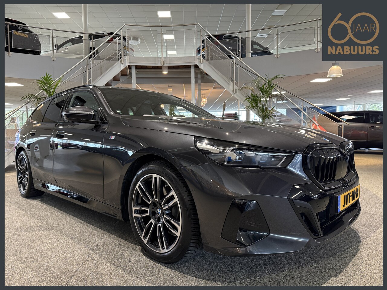 BMW 5-serie Touring - 520i M-sport, Bowers&Wilkins, Trekhaak, Pano, 360cam - AutoWereld.nl