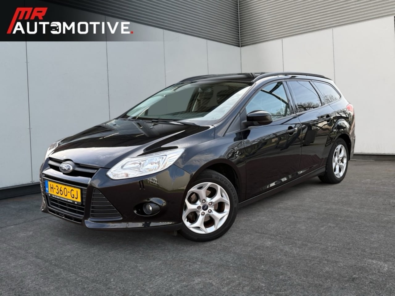 Ford Focus - 1.0 Ecoboost Sport - Trekhaak, Airco, PDC, Sportvelgen - AutoWereld.nl