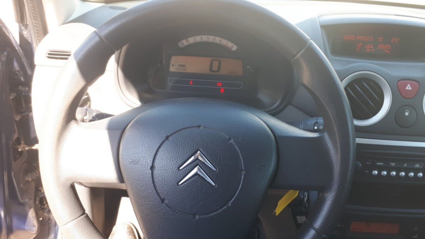 Citroën C3 - 1.4i Ambiance RADIO CD/CLIMATE/CRUISE/PDC/TREKHAAK