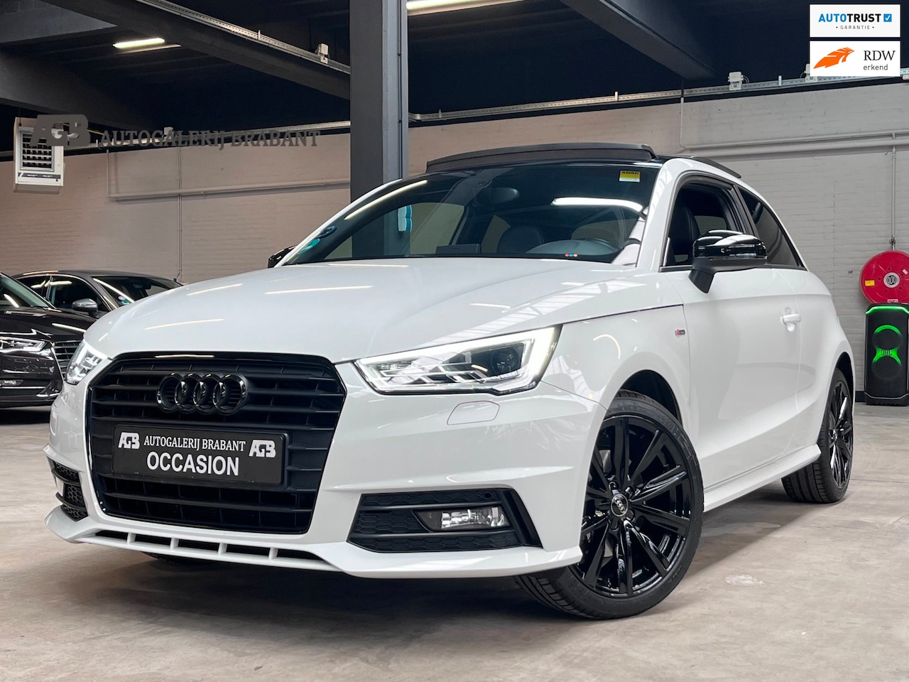Audi A1 - 1.4 TFSI S-Line Sport Pano/Led/Leder/Naci/Cruise - AutoWereld.nl