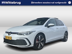 Volkswagen Golf - 1.4 eHybrid 245pk GTE / Elek. trekhaak / Panoramadak / Standkachel / App. connect / Keyles