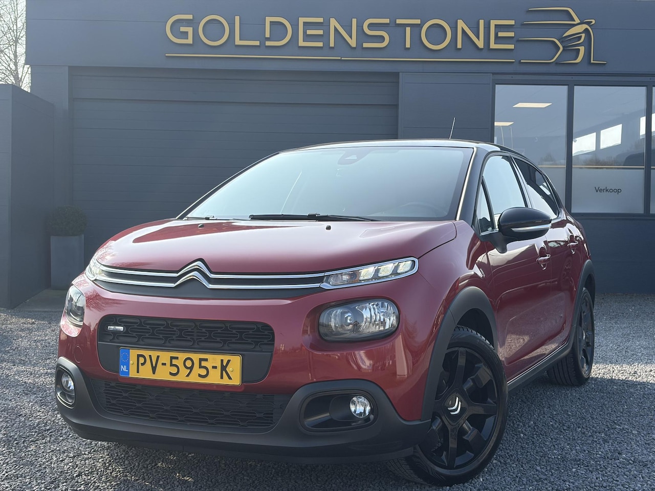 Citroën C3 - 1.2 PureTech Shine 2e Eigenaar,Navi,Camera,Dealer Onderhouden,Trekhaak,Clima,Cruise,Pdc,Lm - AutoWereld.nl