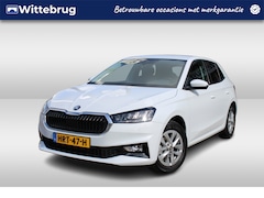 Skoda Fabia - 1.0 TSI 95pk Selection / Navigatie by APP / LM 15 inch / LED / Parkeersensoren A. / Airco