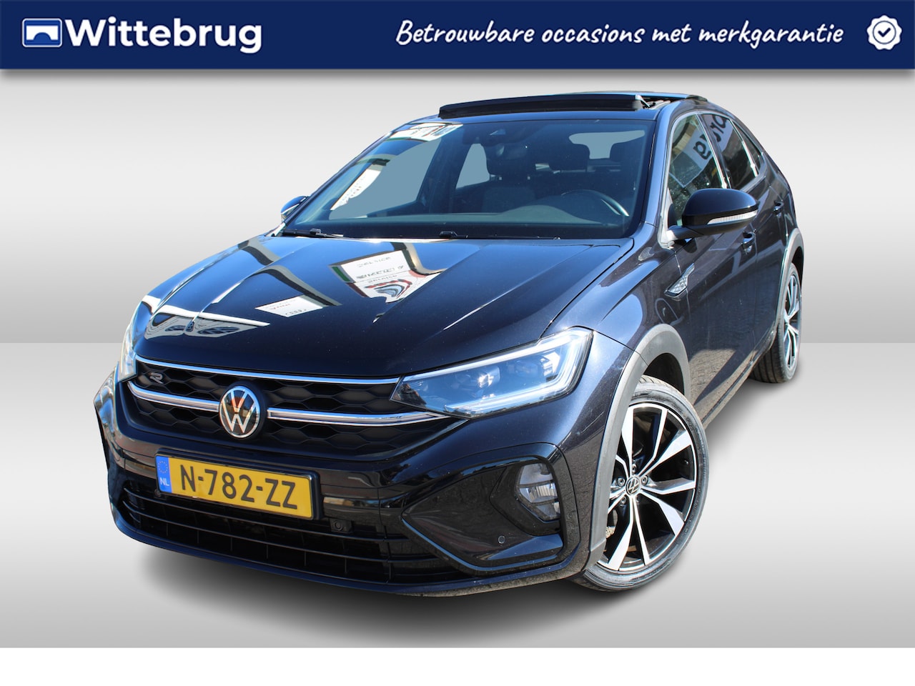 Volkswagen Taigo - 1.0 TSI 110pk R-Line DSG Automaat / Panorama dak / LM 18 inch / Navigatie / Camera / LED M - AutoWereld.nl