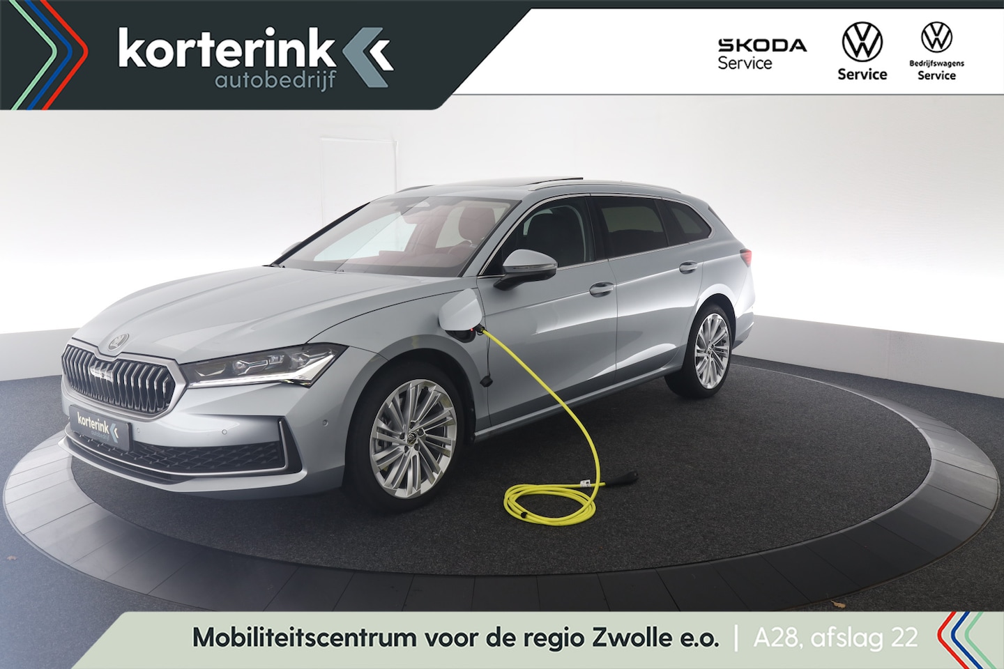 Skoda Superb Combi - 1.5 TSI iV PHEV Laurin & Klement | Trekhaak | Leer | Pano | Massage stoelen - AutoWereld.nl