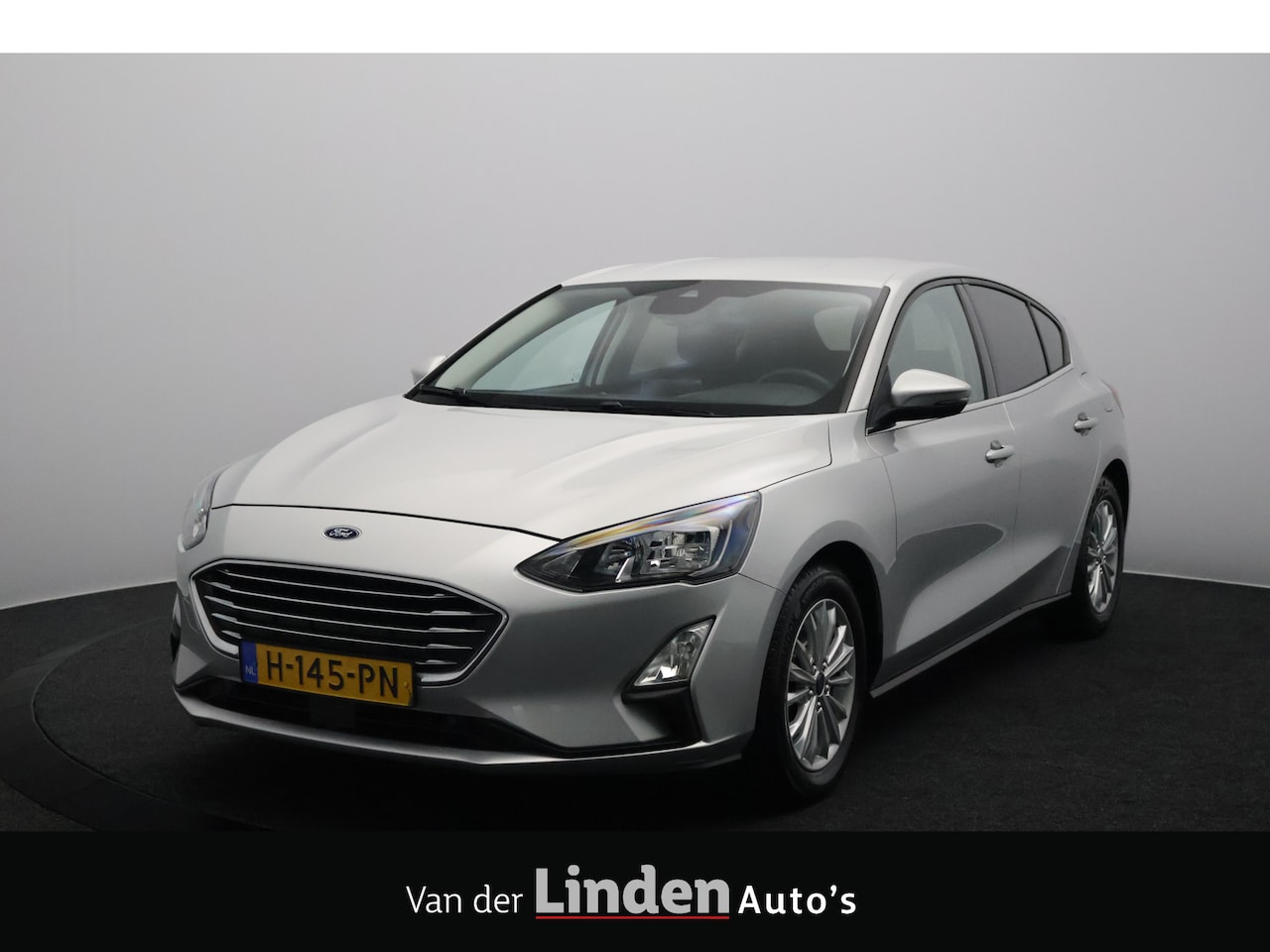 Ford Focus - 1.0 EcoBoost 126PK Titanium Business | Navigatie | Led | Winterpakket - AutoWereld.nl
