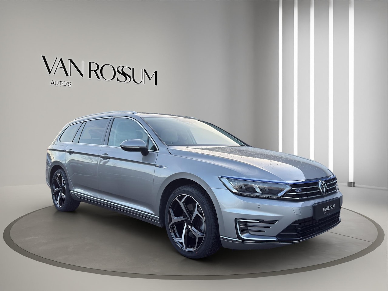 Volkswagen Passat Variant - 1.4 TSI GTE Highline | Leder Stoel en verwarmd   | Head-up | Trekhaak Wegklap | Pano | - AutoWereld.nl