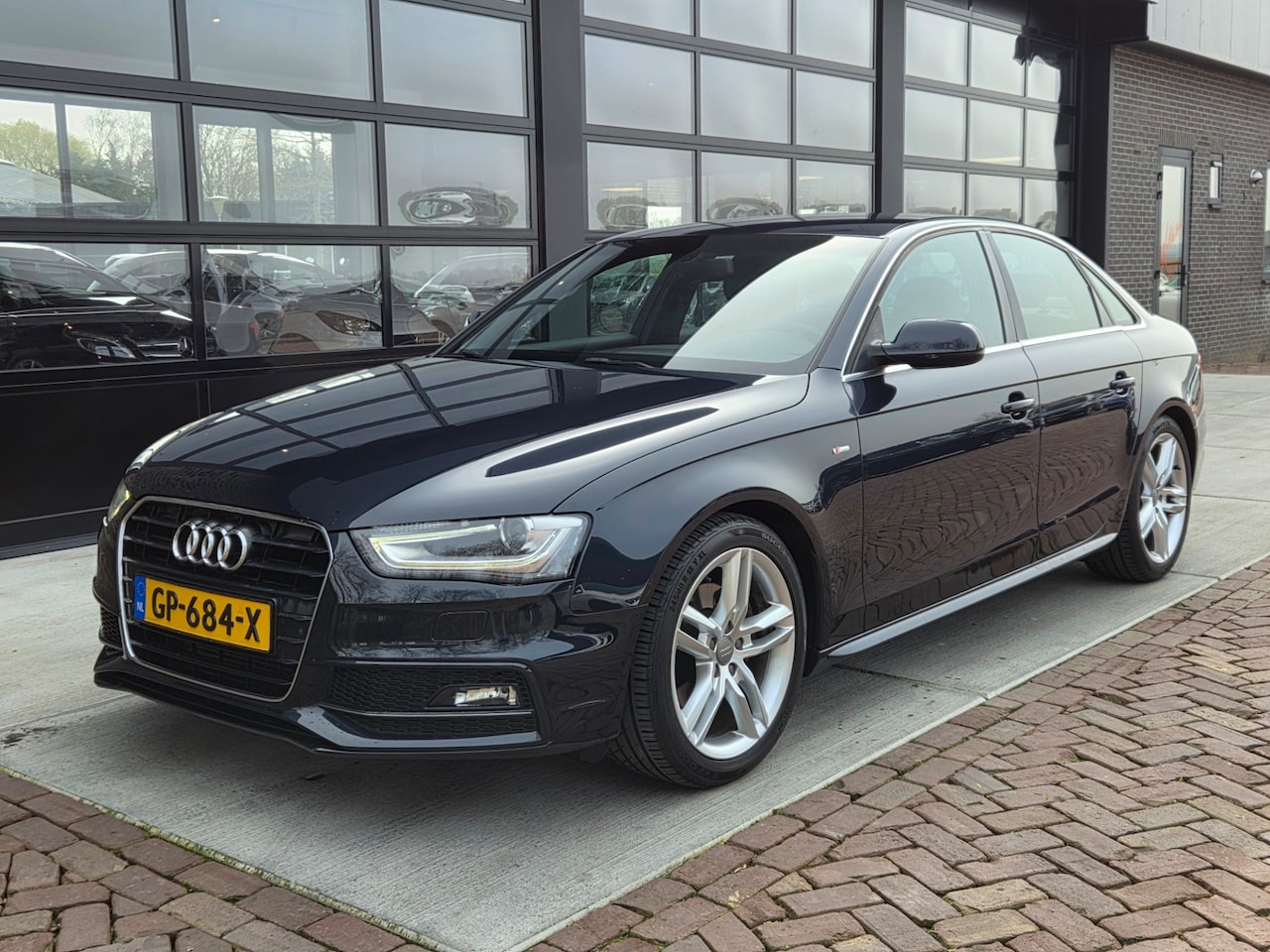 Audi A4 Limousine - 1.8 TFSI S Edition | Automaat - AutoWereld.nl