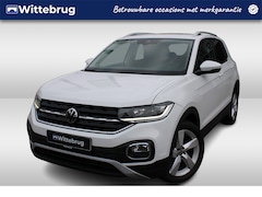 Volkswagen T-Cross - 1.0 TSI Style DSG / Navigatie by APP / LM 17 inch / Parkeersensoren / Dig cockpit Pro / LE