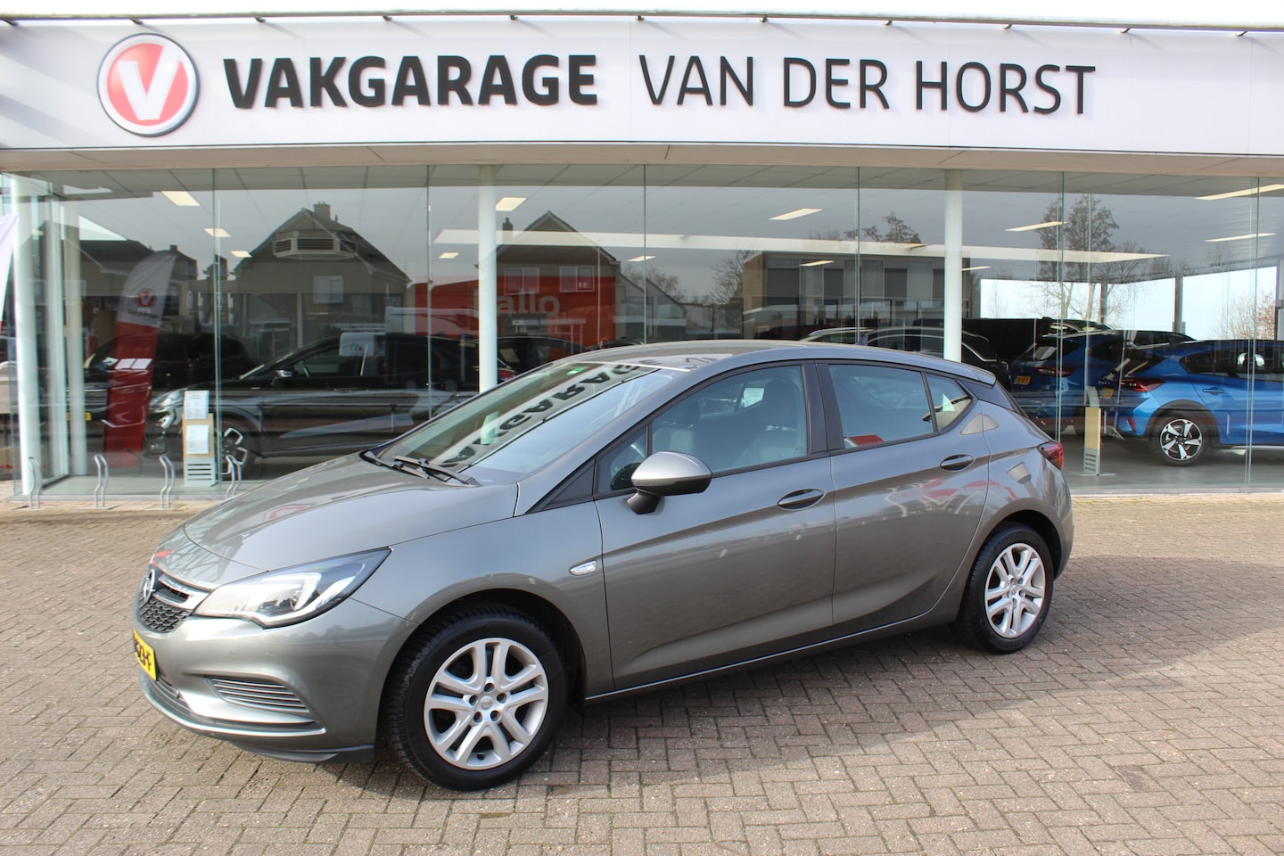 Opel Astra - 1.0 Turbo Online Edition 5deurs , zeer nette auto Climate control , Cruise control , Navig - AutoWereld.nl