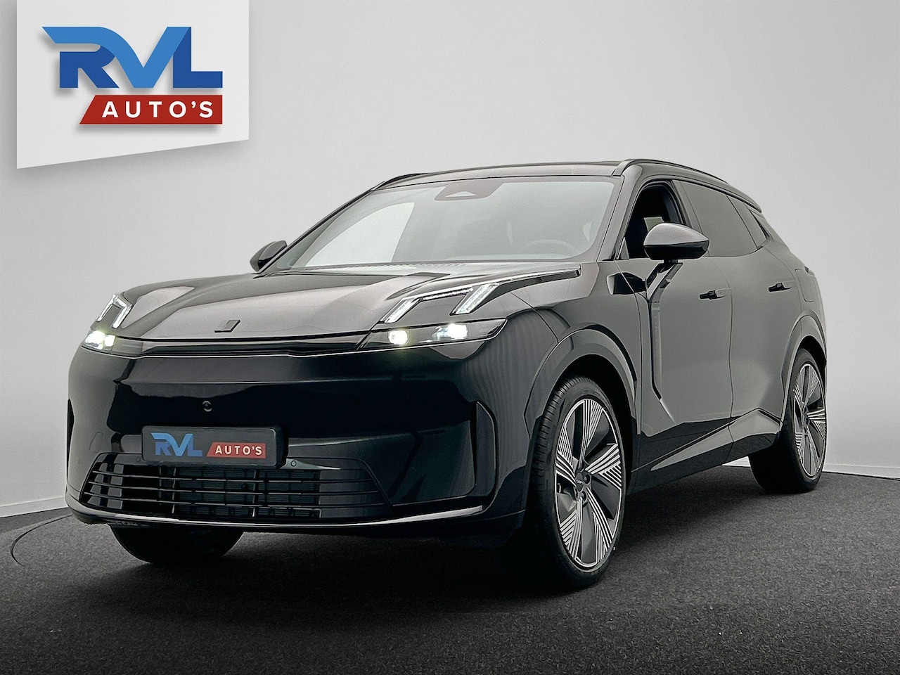 Lynk & Co 08 - 1.5 More * Direct Beschikbaar * Harman/Kardon Stoelmassage 200km Elektrisch 21'' - AutoWereld.nl