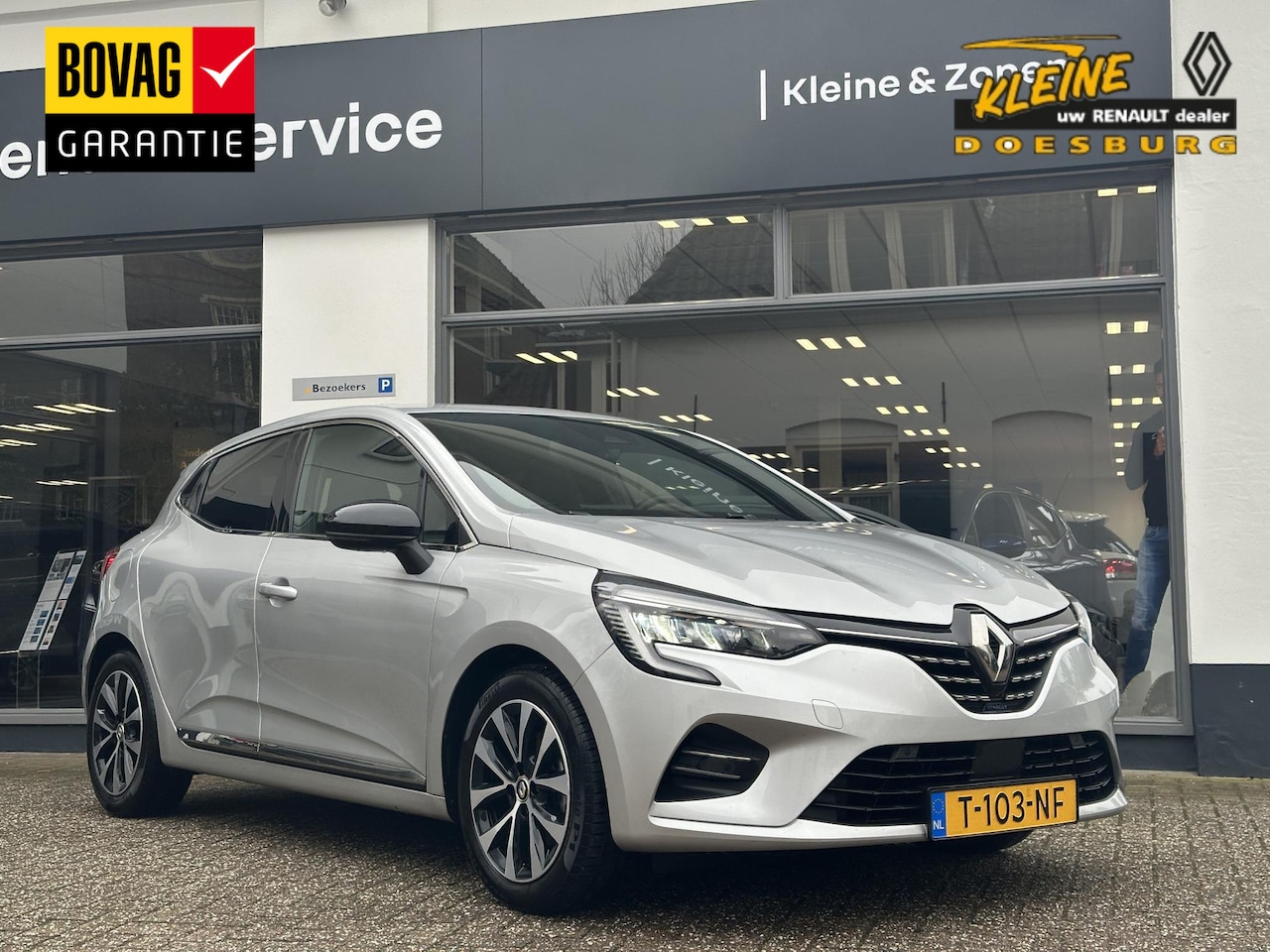 Renault Clio - 1.6 E-Tech Full Hybrid 145 techno | Navigatie | LM-velgen | - AutoWereld.nl