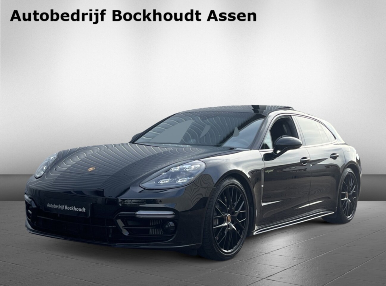 Porsche Panamera Sport Turismo - 2.9 4 E-Hybrid Platinum Edition | 4-Wielbesturing | Sport Design - AutoWereld.nl