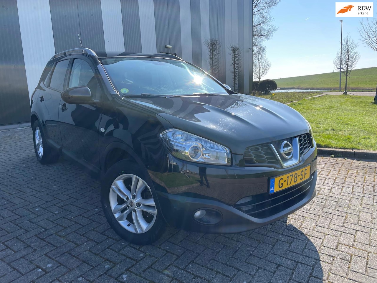 Nissan Qashqai+2 - 1.6 Optima 7 Persoons-Clima-Pdc-Pano-Cruise-Trekhaak-2 Sleutels - AutoWereld.nl