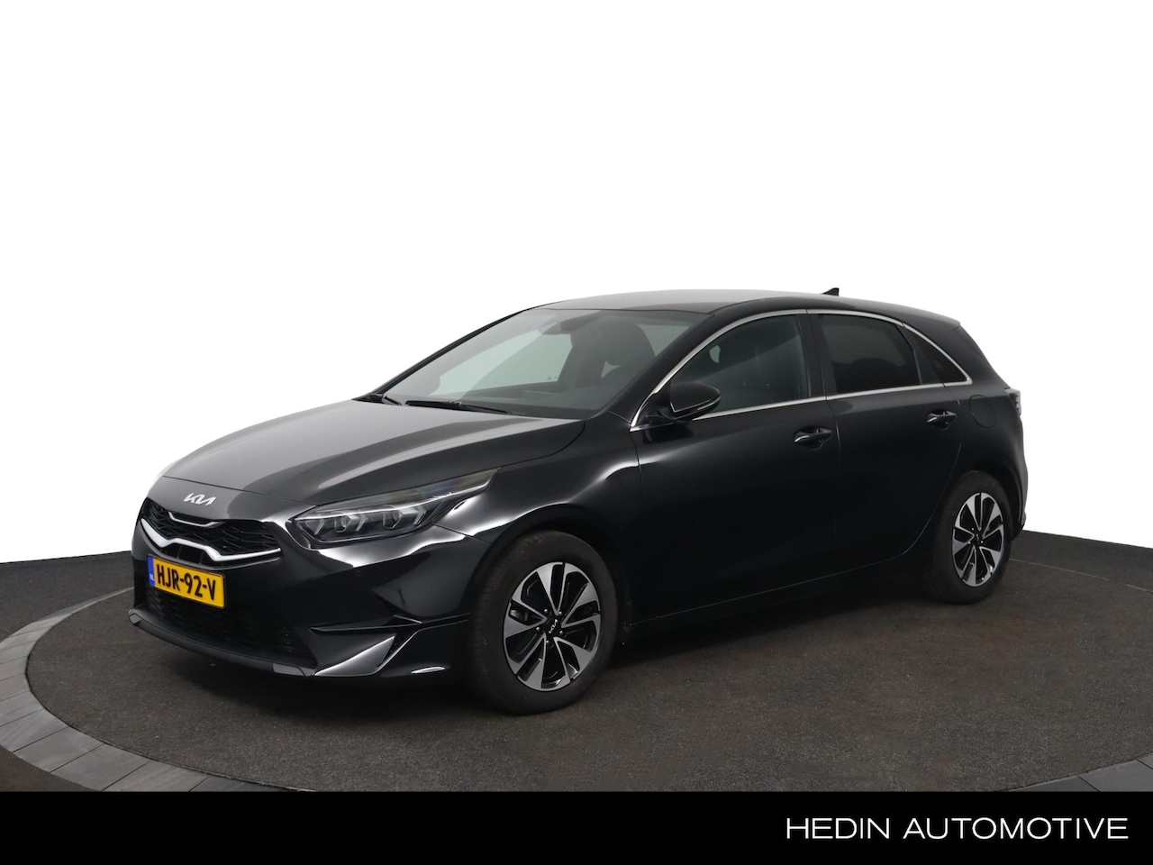 Kia Cee'd - Ceed 1.0 T-GDi 100PK Design Edition | JBL |   Navigatie | Camera | Stoel/stuurverw. | Appl - AutoWereld.nl