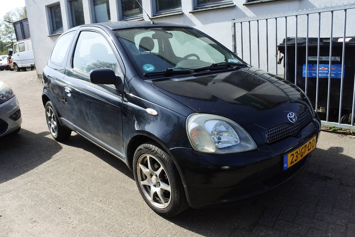Toyota Yaris - 1.0-16V VVT-i Luna 197 dkm nw apk tot 8-4-2027 - AutoWereld.nl