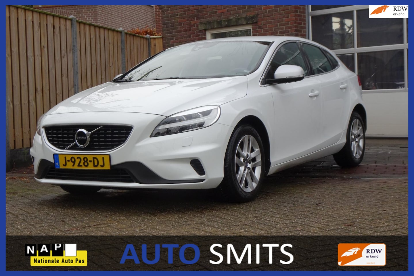 Volvo V40 - 1.5 T2 Inscription automaat - AutoWereld.nl
