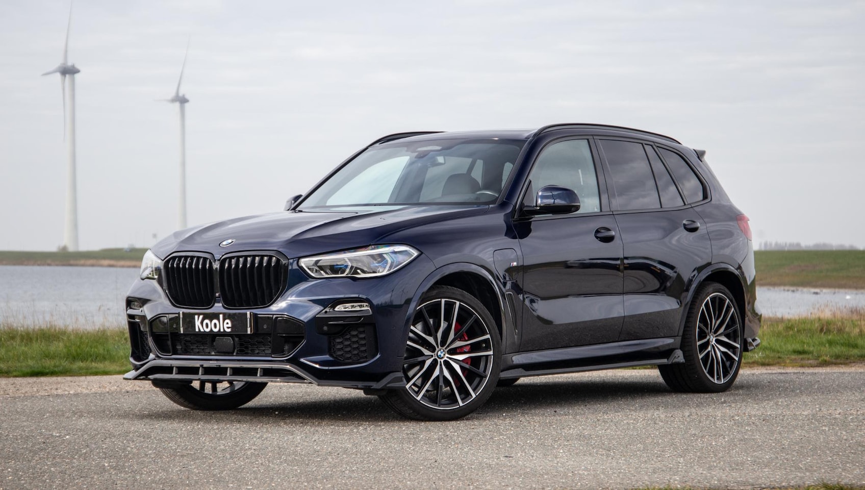 BMW X5 - xDrive45e High Executive SKYLOUNGE / LASER / 4WIELSTURING / DIMAND POOK / LEDER / MAXTON / - AutoWereld.nl