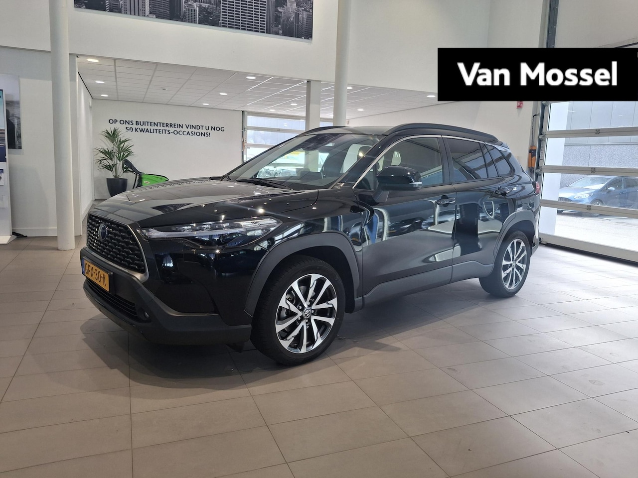 Toyota Corolla Cross - Hybrid 140 Style | ADAPTIEVE CRUISE CONTROL | PARKEERSENSOREN VOOR EN ACHTER | ACHTERUITRI - AutoWereld.nl